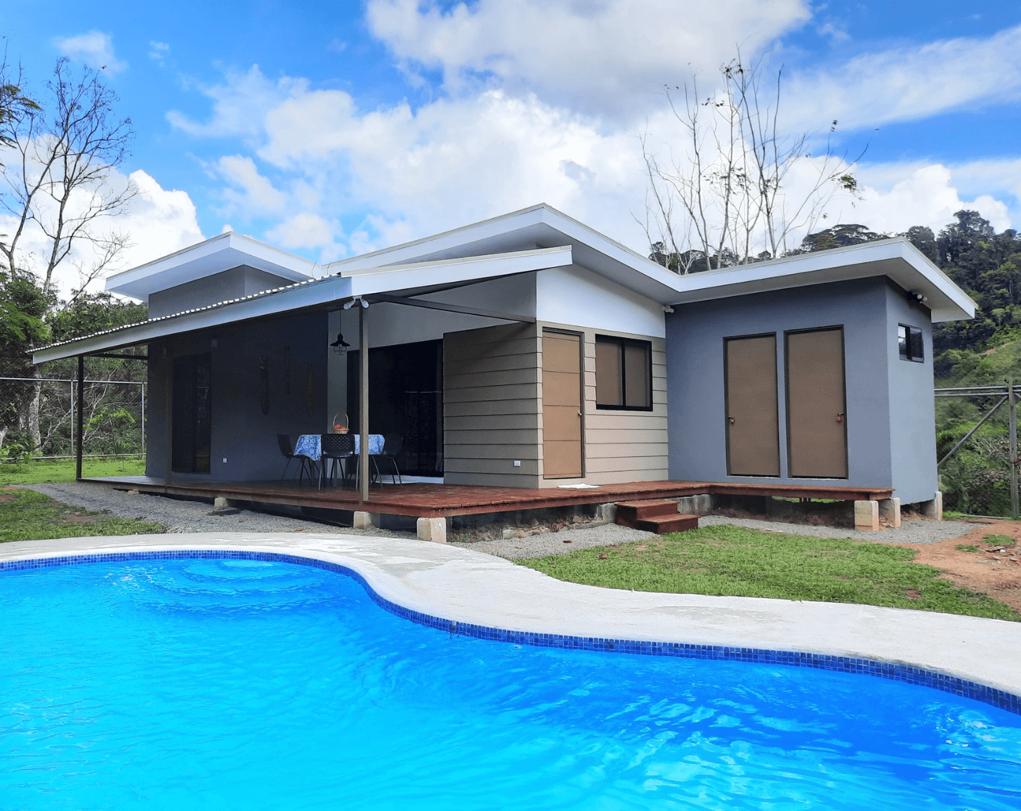 Diseño y Construcción Casa Vacacional Bajos del Tigre, Siquirres