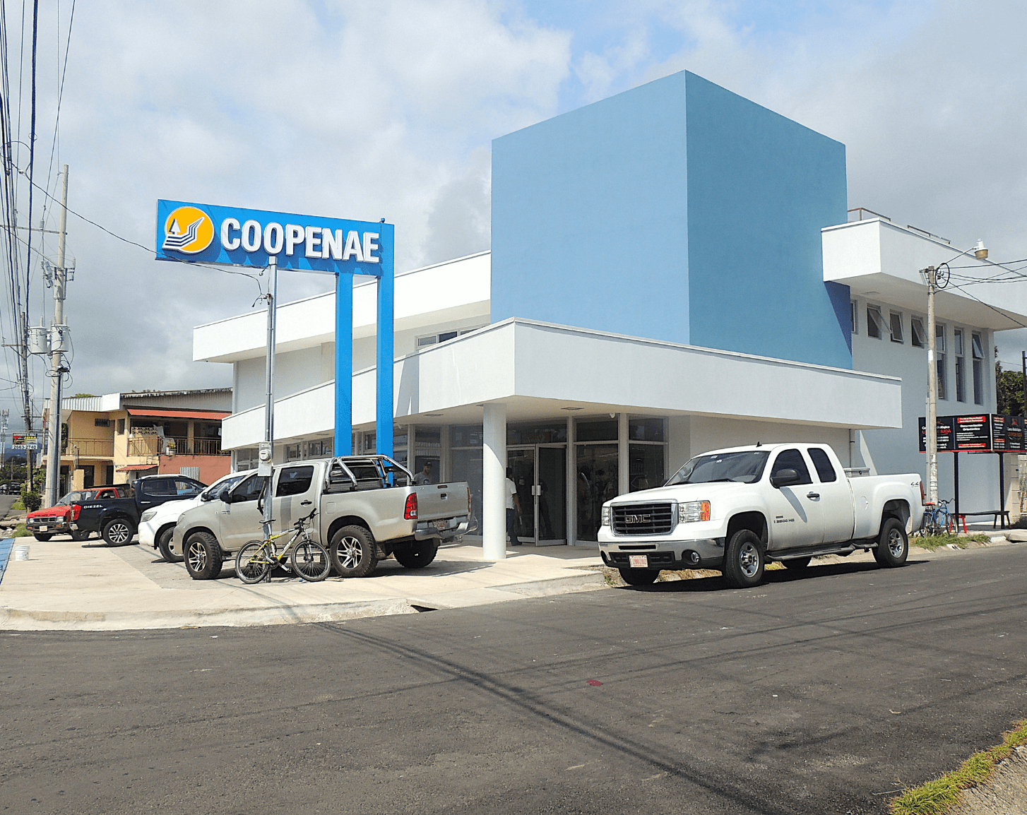 Construcción Sucursal El Roble de Puntarenas Coopenae R.L